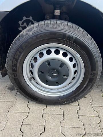 Kõrge katusega kaubik MERCEDES-BENZ Sprinter 215 9G-TR HOCH+LANG KLIMA 3-SITZ KAMERA