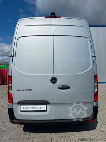 Kaubik MERCEDES-BENZ Sprinter 215 9G-TR HOCH+LANG KLIMA 3-SITZ KAMERA