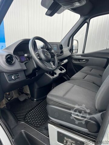 Kaubik MERCEDES-BENZ Sprinter 215 9G-TR HOCH+LANG KLIMA 3-SITZ KAMERA