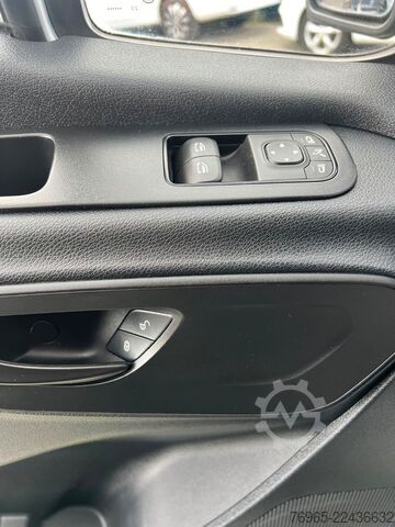 Kaubik MERCEDES-BENZ Sprinter 215 9G-TR HOCH+LANG KLIMA 3-SITZ KAMERA