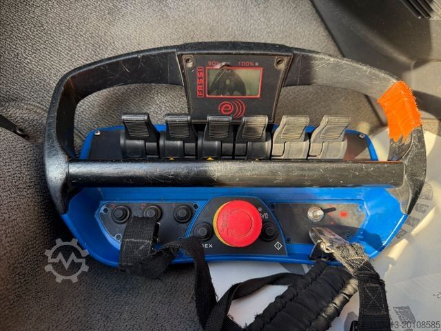 Autokran RENAULT Premium Lander Pritsche mit Kran FASSI