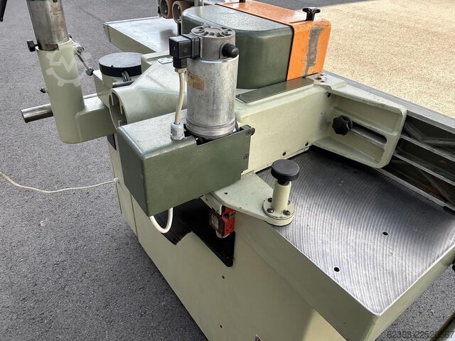 SCM T130NLL 1995 SCM T130NLL