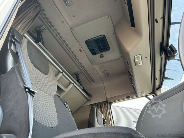 SZM tiêu chuẩn DAF XF 440 FT SC / 942 dkm / Tacho V2 / 2 Tanks / N...