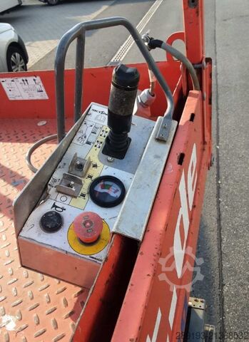 Ngritës me gërshërë Skyjack SJ III 4740 Elektro 13,80 m