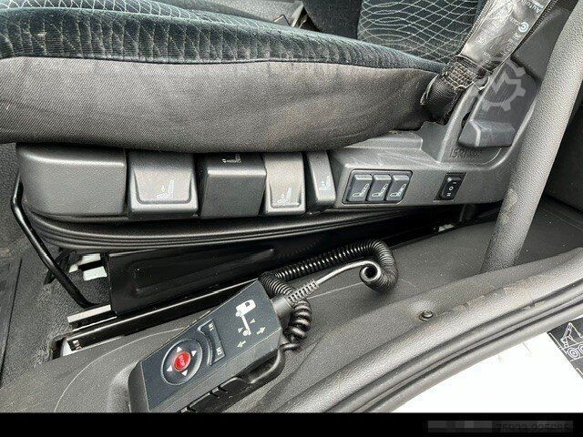 Camión frigorífico MERCEDES-BENZ 1224 L Kühlkoffer* TK T800R*Klima*LBW1,5 t*6,20m