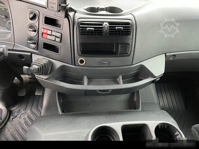Camión frigorífico MERCEDES-BENZ 1224 L Kühlkoffer* TK T800R*Klima*LBW1,5 t*6,20m