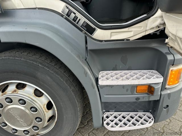 Kühlkoffer-LKW SCANIA P250 / LBW / Carrier 1150 MT / Seitentür / Trenn