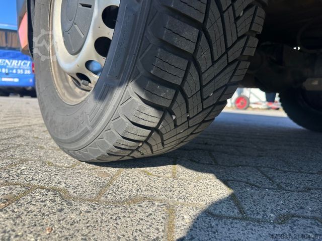 Komercijalno vozilo sa visokim krovom MAN TGE 3.180 / Schalter / 4x4 Motion