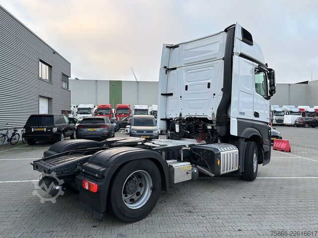 SZM standarde Mercedes-Benz Actros 1845 Gigaspace / Tacho V2 / 393 dkm / Bl...