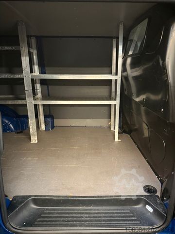 Panel van VOLKSWAGEN T6.1 Kasten 4 Motion DSG Lang KLIMA STHZ AHK