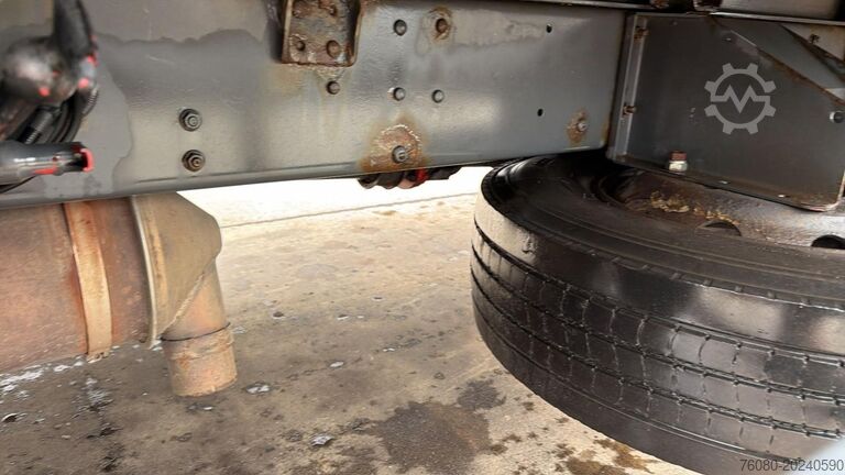 Flatbed Renault Midlum 270 (18 TONNES / BOITE MANUELLE / MANUAL...