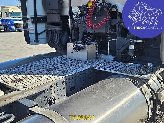  Iveco S-Way 460