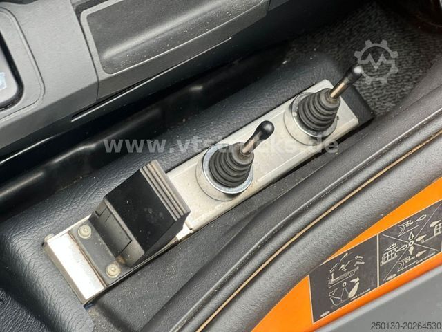 Autocamion cu cârlig pentru containere MERCEDES-BENZ Arocs 4251 8x4 Meiler-Abrollkipper