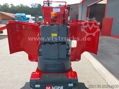 Plateforme de travail MAGNI Magni MJP11,5AC 11,2m Vertikalmastbühne 2x vorh.