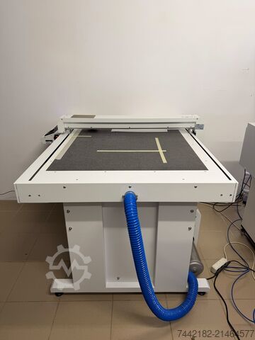 Secabo FC100 平板切割机，带真空装置 Secabo FC100