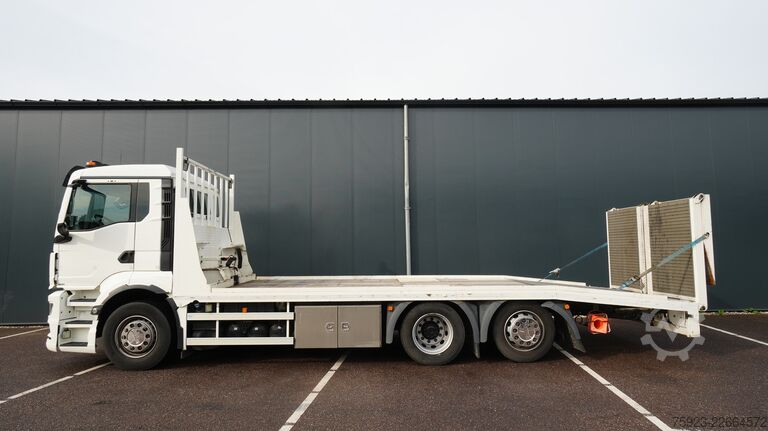 Fourgon porte-voitures MAN TGS 26.330 6x2 car/machine transport truck 160...