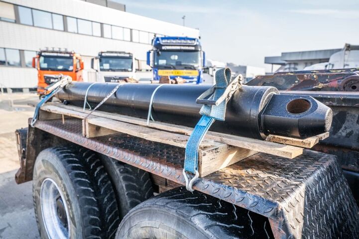 钩臂系统 MAN FE 33.414 BB 6x6