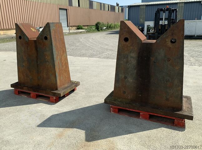 2 soportes en V de hierro fundido Supports en V en fonte 