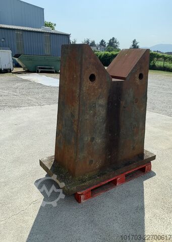 2 soportes en V de hierro fundido Supports en V en fonte 