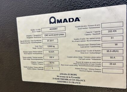 Makinë shpuese dhe përkulëse Amada AE-255NT