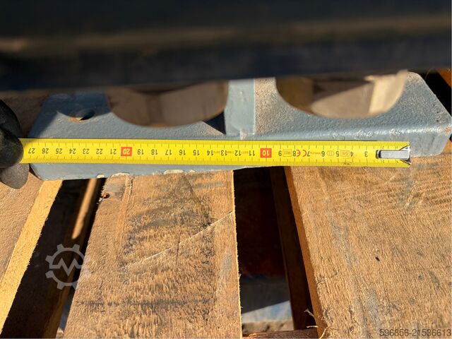 Rafmagnsmótor BBC GU180 M4AG 18,5kW 1460snú/mín 380/660V IM B3 Silnik elektryczny BBC GU180 M4AG 18,5kW 1460rpm 380/660V IM B3 Silnik elektryczny BBC GU180 M4AG 18,5kW 1460rpm 380/660V IM B3