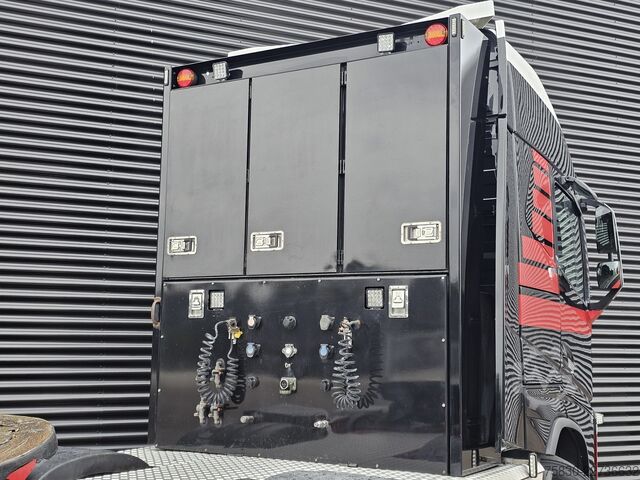 वोल्वो FH16.750 8x4 / 260T / रिटार्डर / फुल एयर Volvo FH16.750 8x4 / 260T / RETARDER / FULL AIR