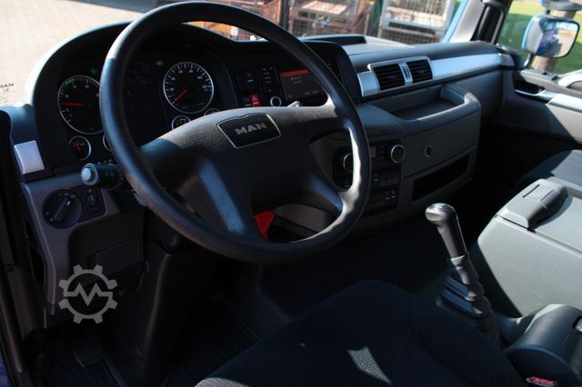 Bärgningsbil MAN TGL 8.180 BL Abschleppwagen Autotransporter Top