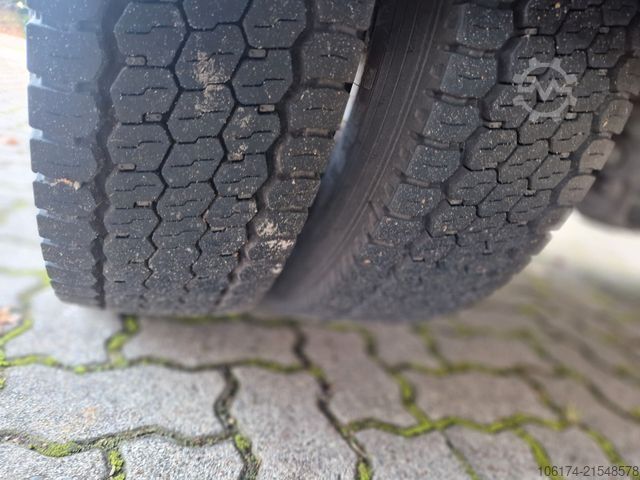 Skåpbil IVECO 75E18 Gr. Fahrerhaus kurzer Koffer LBW *119tkm *