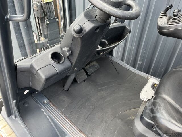 Chariot élévateur GPL Linde H25T-02