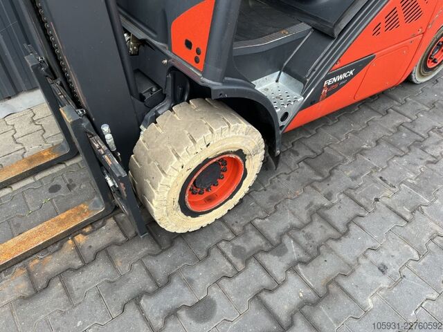 Chariot élévateur GPL Linde H25T-02