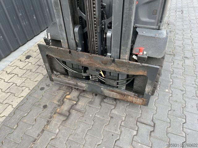 Chariot élévateur GPL Linde H30T-01