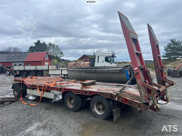Low loader Damm 3 axle machine trailer w/ hydraulic driving bridge