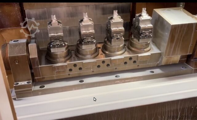 CNC avec 4ème/5ème axe, équipé de 4 broches Spinner VT 1150