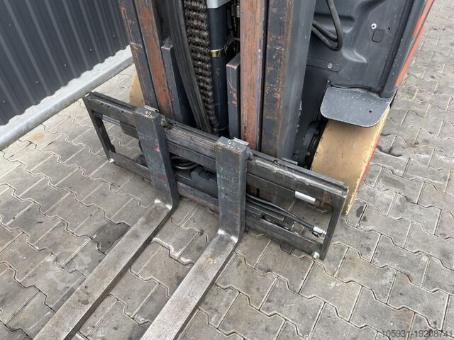 Elektriline neljarattaline kahveltõstuk Linde E25-01