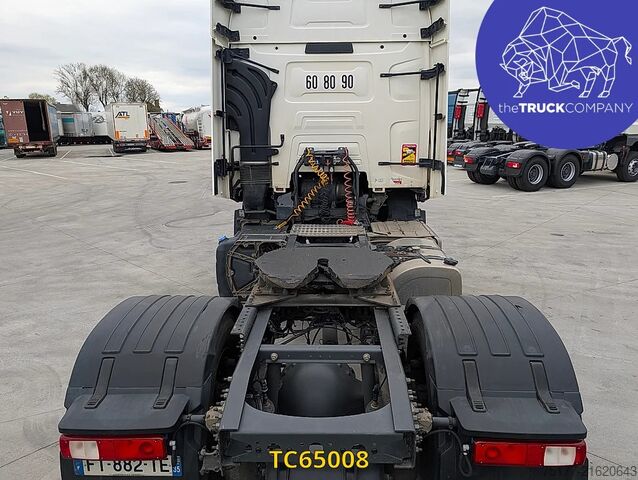 স্ট্যান্ডার্ড SZM Renault T 440