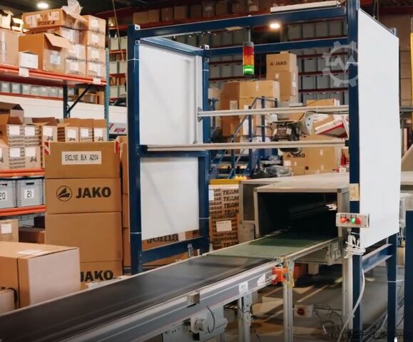 Třídící systém / třídička pro e-commerce Dematic Carrouselsorter