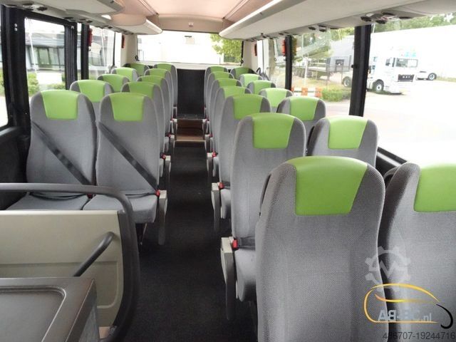 Távolsági autóbusz VDL Futura FHD2 129/300 54 Sitze EURO 6
