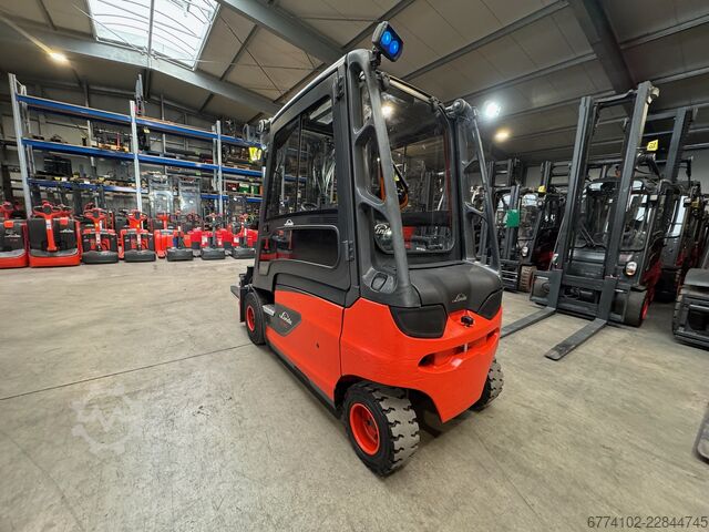 Elektrisch – 4 Räder Linde E25L-01-387--EK