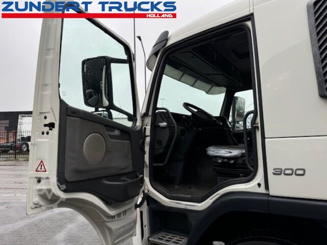 Cisterna Volvo FM9 300 6X2 TANKWAGEN 4 COMP 18000 LITER