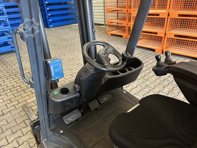 Forklift Linde H18T LPG