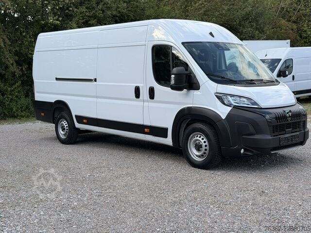 Magas tetős, hosszú tengelytávú zárt furgon Peugeot Boxer 35 L4H2 140 KlimaKameraTempo Navi