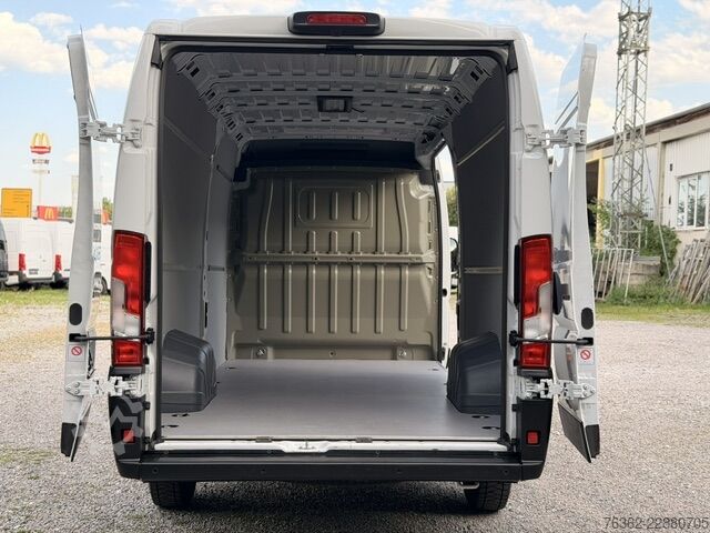 Magas tetős, hosszú tengelytávú zárt furgon Peugeot Boxer 35 L4H2 140 KlimaKameraTempo Navi