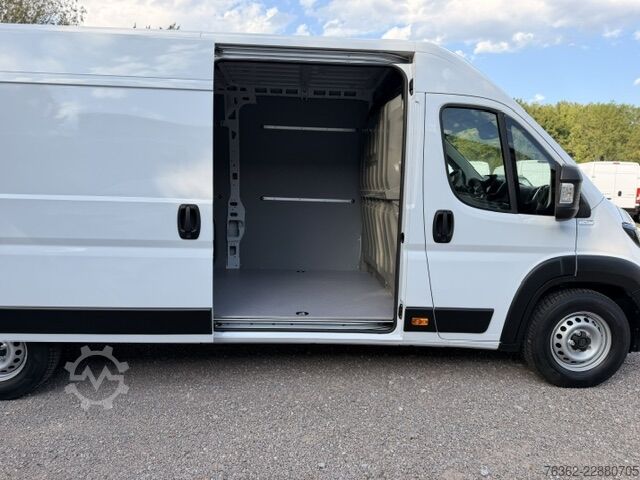 Magas tetős, hosszú tengelytávú zárt furgon Peugeot Boxer 35 L4H2 140 KlimaKameraTempo Navi