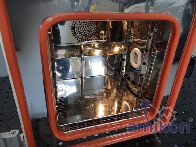 Climatic chamber with humidity, 34 liters Weiss WKL 34/40 -40...+150°C