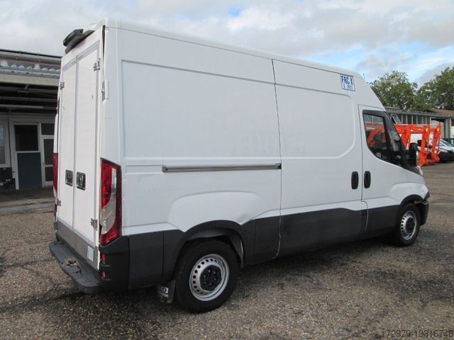د یخچال بدن وین IVECO 35s12 *Carrier-Tiefkühler*Klima*Euro 6*