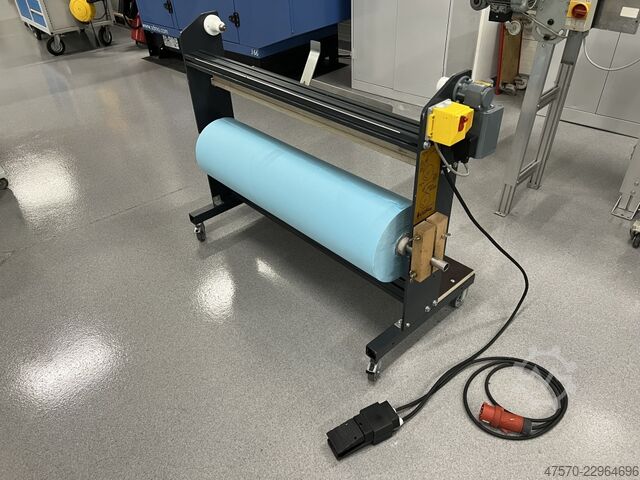 Automatisk tøyrullerevinder for offsettrykk Automatic cloth rewinder for offset printing machines Vliesstoff Kasper