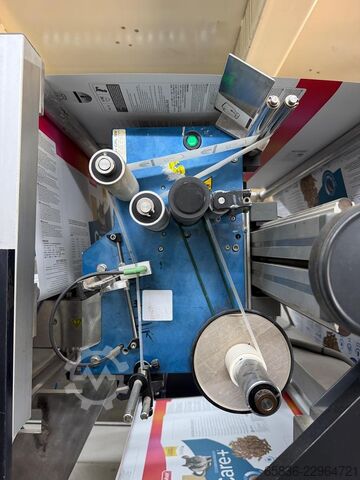Linha completa de pesagem, embalagem e encaixotamento com Yamato e GEA SmartPacker SX400 GEA SmartPacker SX400