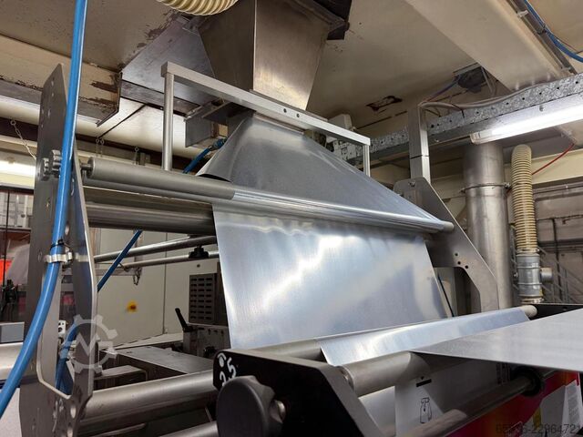 Linha completa de pesagem, embalagem e encaixotamento com Yamato e GEA SmartPacker SX400 GEA SmartPacker SX400