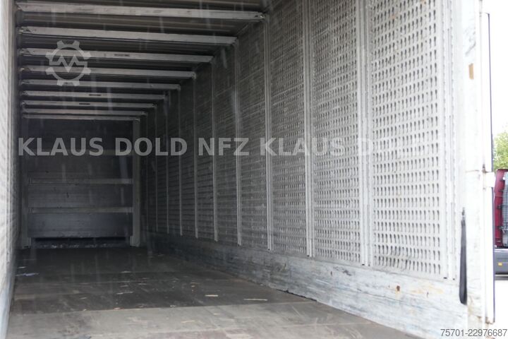 Dobozos félpótkocsi KRONE SD Koffer 95m³ Liftachse