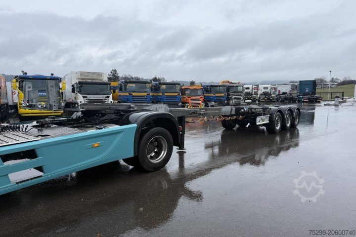 Poluprikolica za izmjenjive sanduke Fliegl SDS 380 Containertransport / Swiss-Vehicle